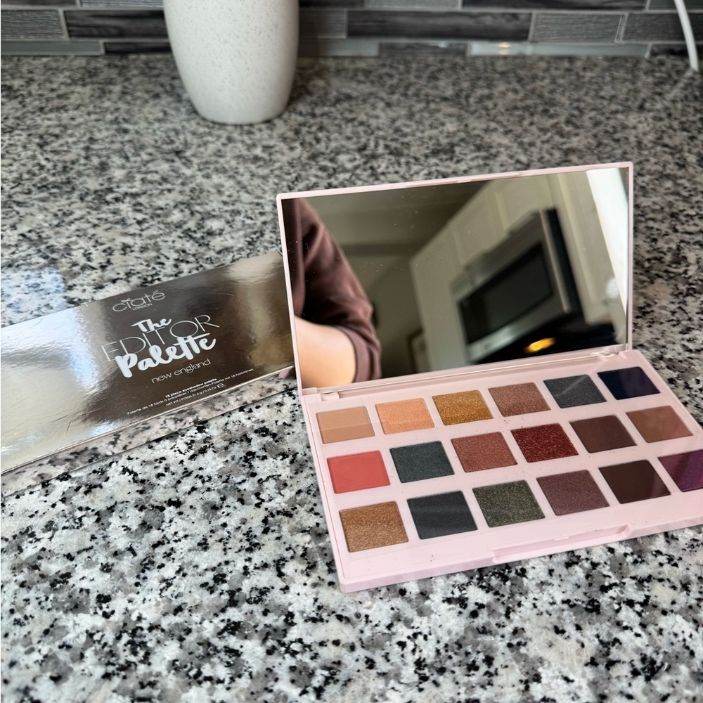 Ciate | New In Box Beautiful Eyeshadow Pallet